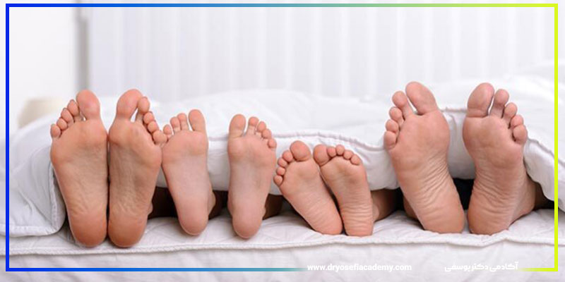 چگونه صافی کف پای کودک را درمان کنیم؟